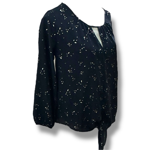 West Kei Black Leaf Print Tie Front Blouse | Size Small | Long Sleeve - Picture 2 of 6